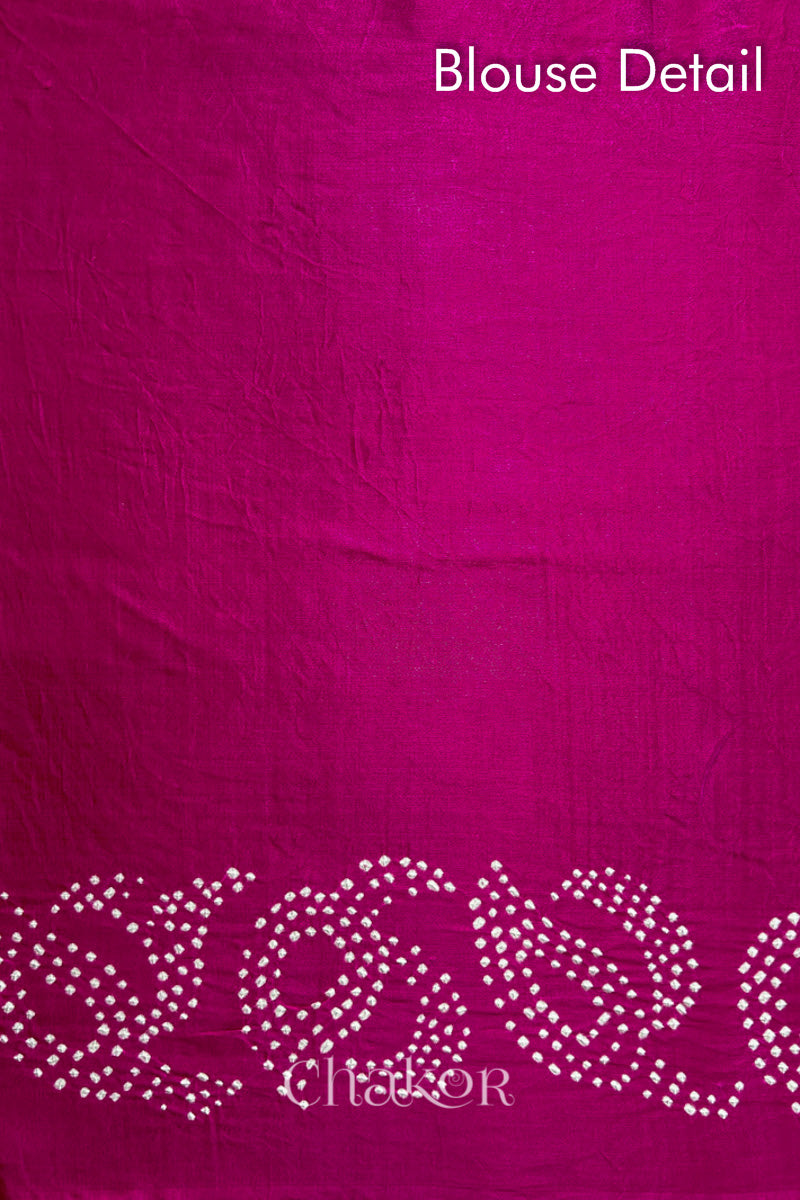 Chakor Magenta Ombre Dyed Traditional Bandhani Gaji Silk Saree Unstitched Blouse Detail