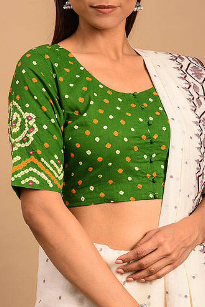 Simple Blouse Stitching at Rs 219/piece in Surat