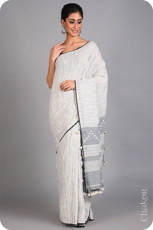 Handloom Off-white Grey Bhujodi Cotton Saree by Chakor.