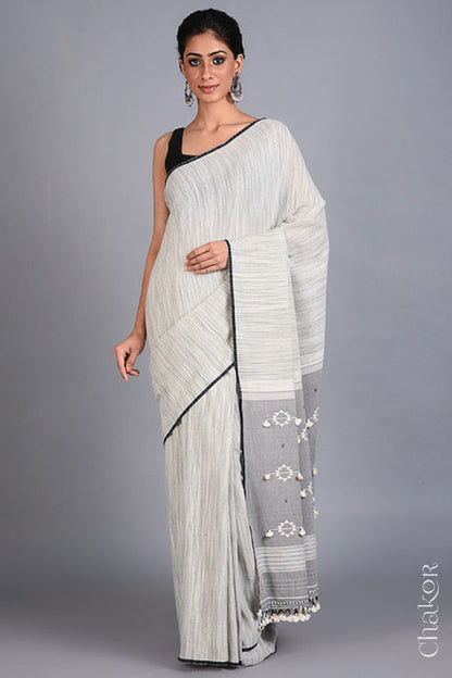 Handloom Off-white Grey Bhujodi Cotton Saree by Chakor.