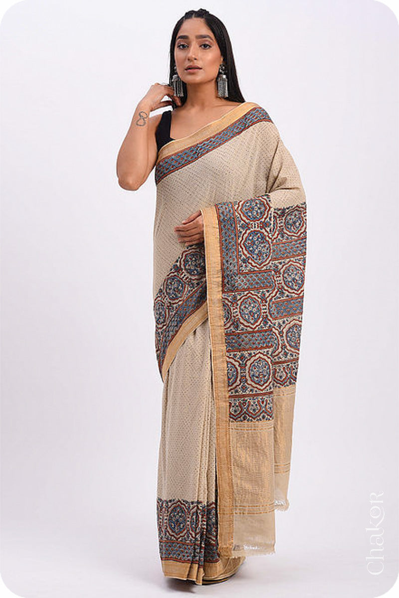 Chakor's Natural Dyed Offwhite Ajrakh Mangalgiri Cotton Saree.