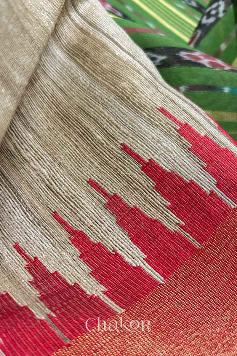 close up of Traditional Green and Natural tussar silk handloom temple border saree