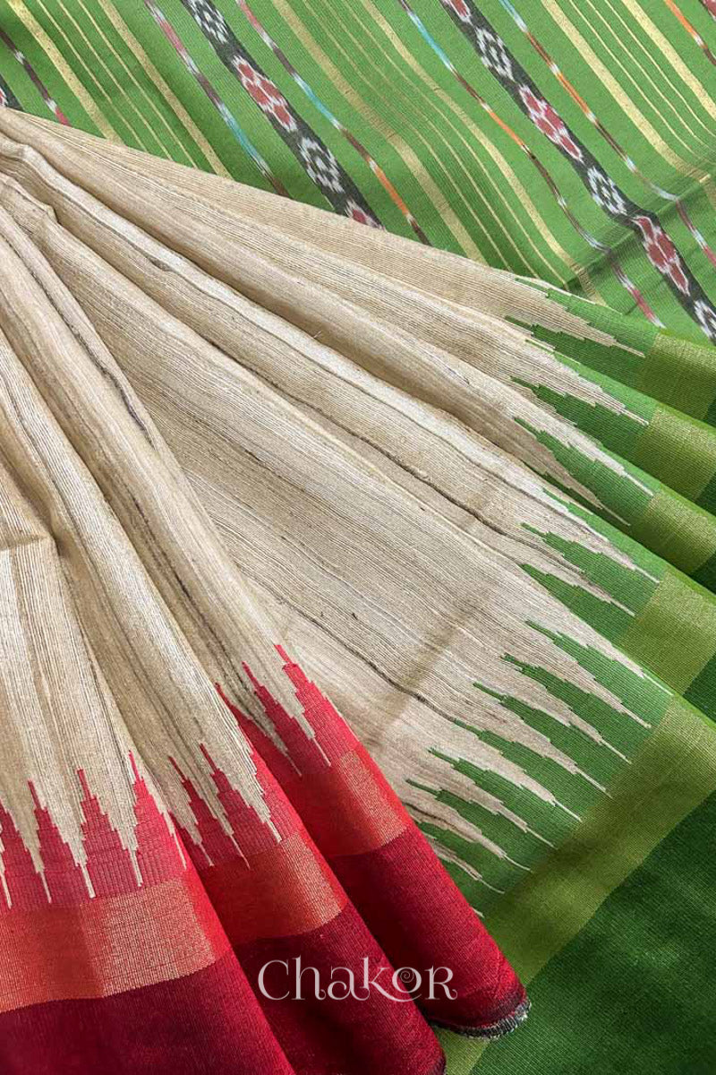 close up of Traditional Green and Natural tussar silk handloom temple border saree
