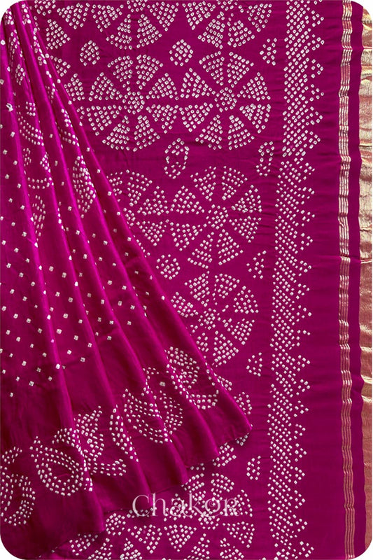Chakor Magenta Ombre Dyed Traditional Bandhani Gaji Silk Saree.