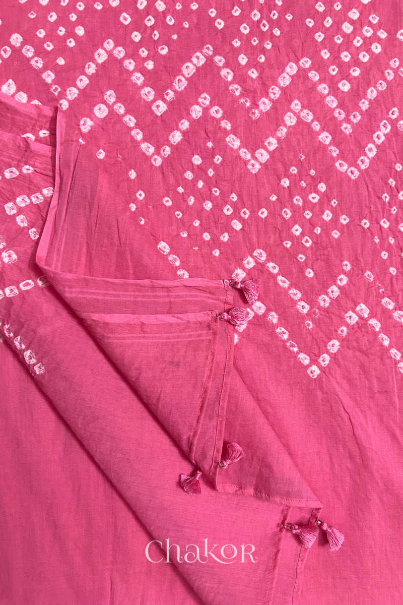 Handcrafted tassel finishing on Kutch Bandhani mulmul cotton dupatta.
