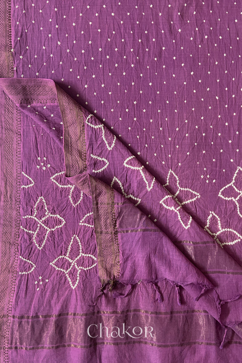 Mauve Bandhani Mangalgiri cotton dupatta flat view, showing the patterned pallu and golden zari detailing.

