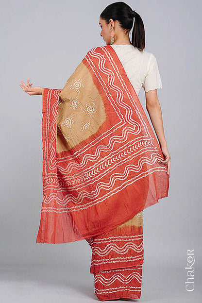 Handcrafted Beige Rust Bandhani Mul Cotton Saree by Chakor.