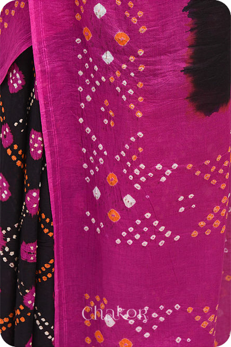 Traditional Black Magenta Bandhani Mul Cotton Saree by Chakor.