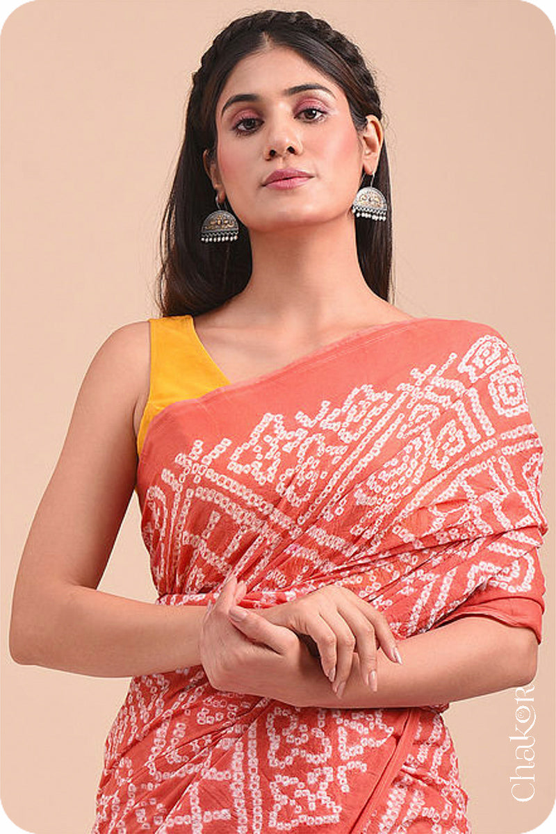 Traditional Peach Bandhani Mul Cotton Saree by Chakor.